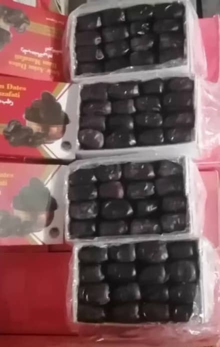 خرما مضافتی صادراتی منوجان ما در کارتن