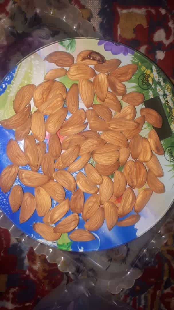 فروش فوق العاده بادام مامایی 120 دانه صادراتی + فروش عمده