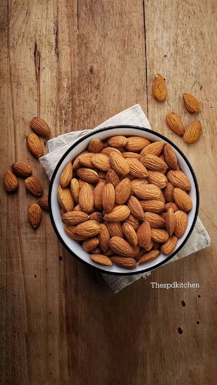 فروش مغز بادام سفید اعلا مناسب صادرات و بسته بندی های لوکس