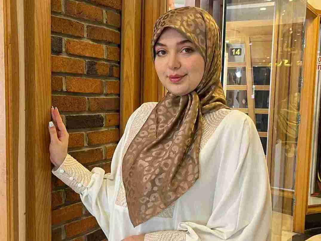 قیمت روسری ساتن قواره ۱۰۰ + خرید باور نکردنی