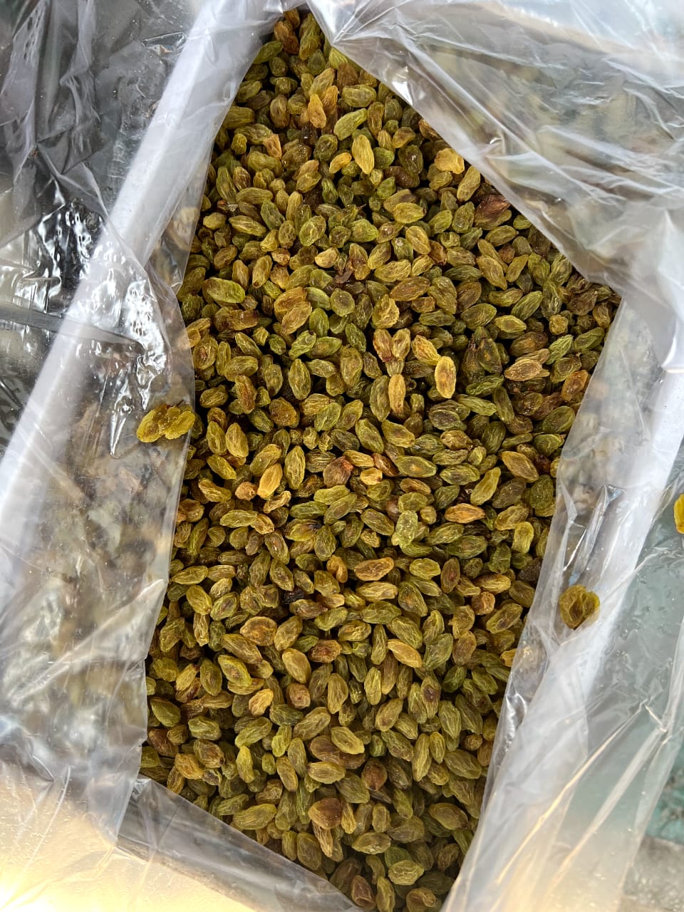 کشمش سبز قلمی کاشمر
