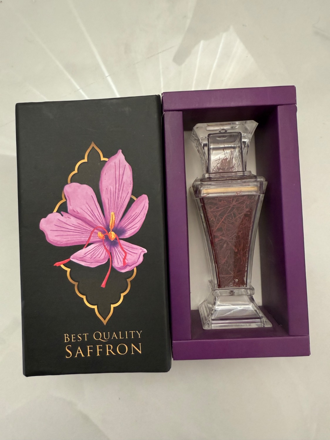 فروش ویژه زعفران سوپر نگین یک گرمی قهرمان اکسپورت + با شرایط فوق العاده