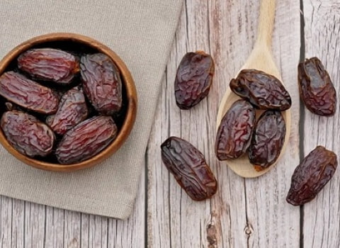 خرید انواع خرما پیارم صادراتی