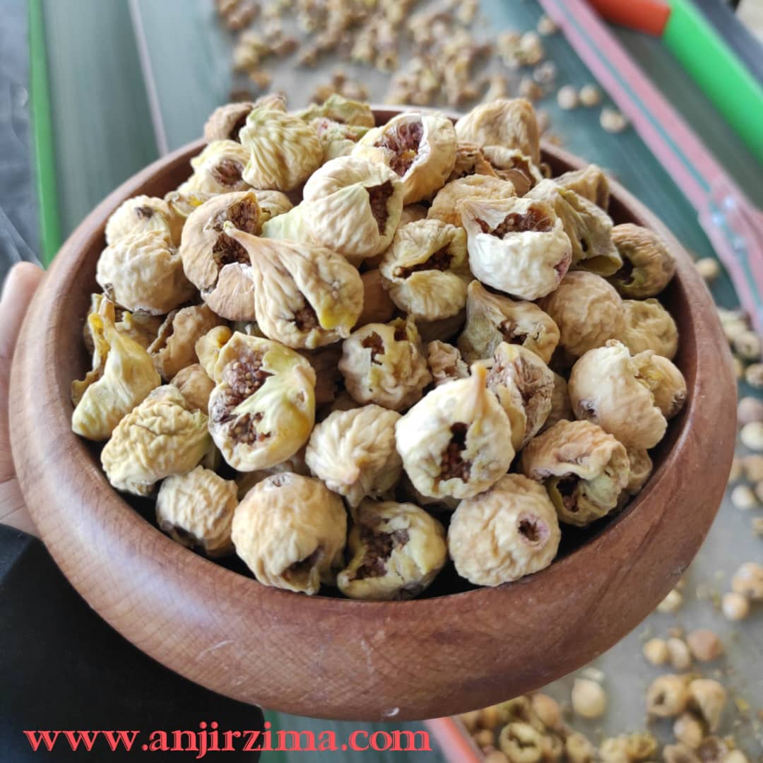قیمت انجیر گنجشک‌ خورده درجه یک استهبان + خرید انجیر صادراتی تازه و طبیعی