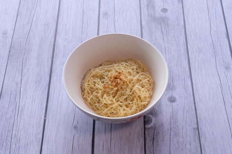 تصویر 1 از قیمت خرید نودل لیوانی ساده عمده به صرفه و ارزان