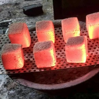 فروش زغال پسته مکعبی + قیمت خرید به صرفه