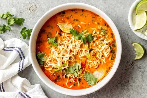 سوپ نیمه آماده مرغ و نودل با شرایط فوق العاده