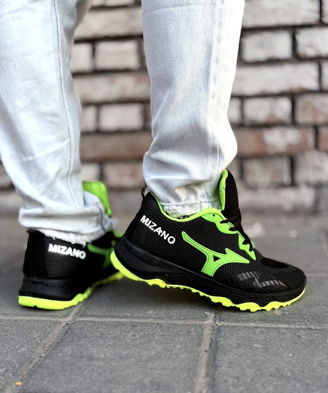 کفش ورزشی میزانو