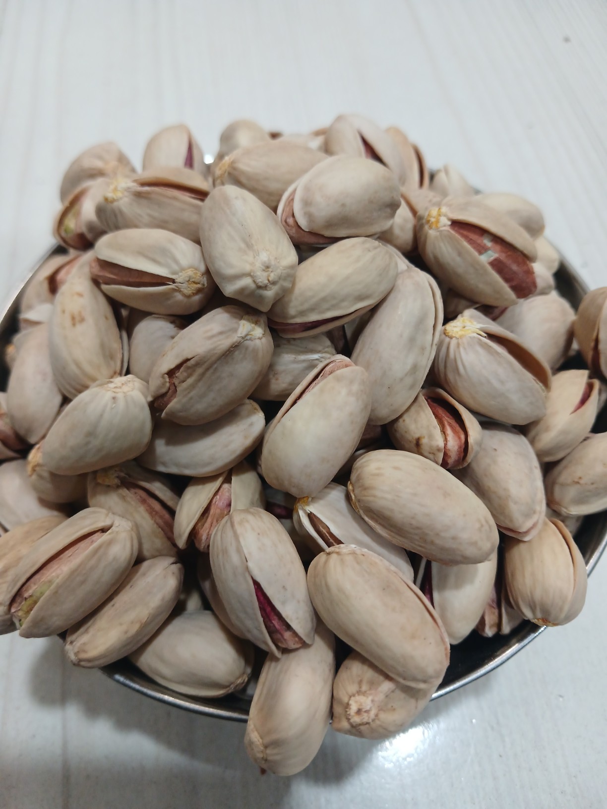 قیمت مناسب پسته اکبری + فروش عمده