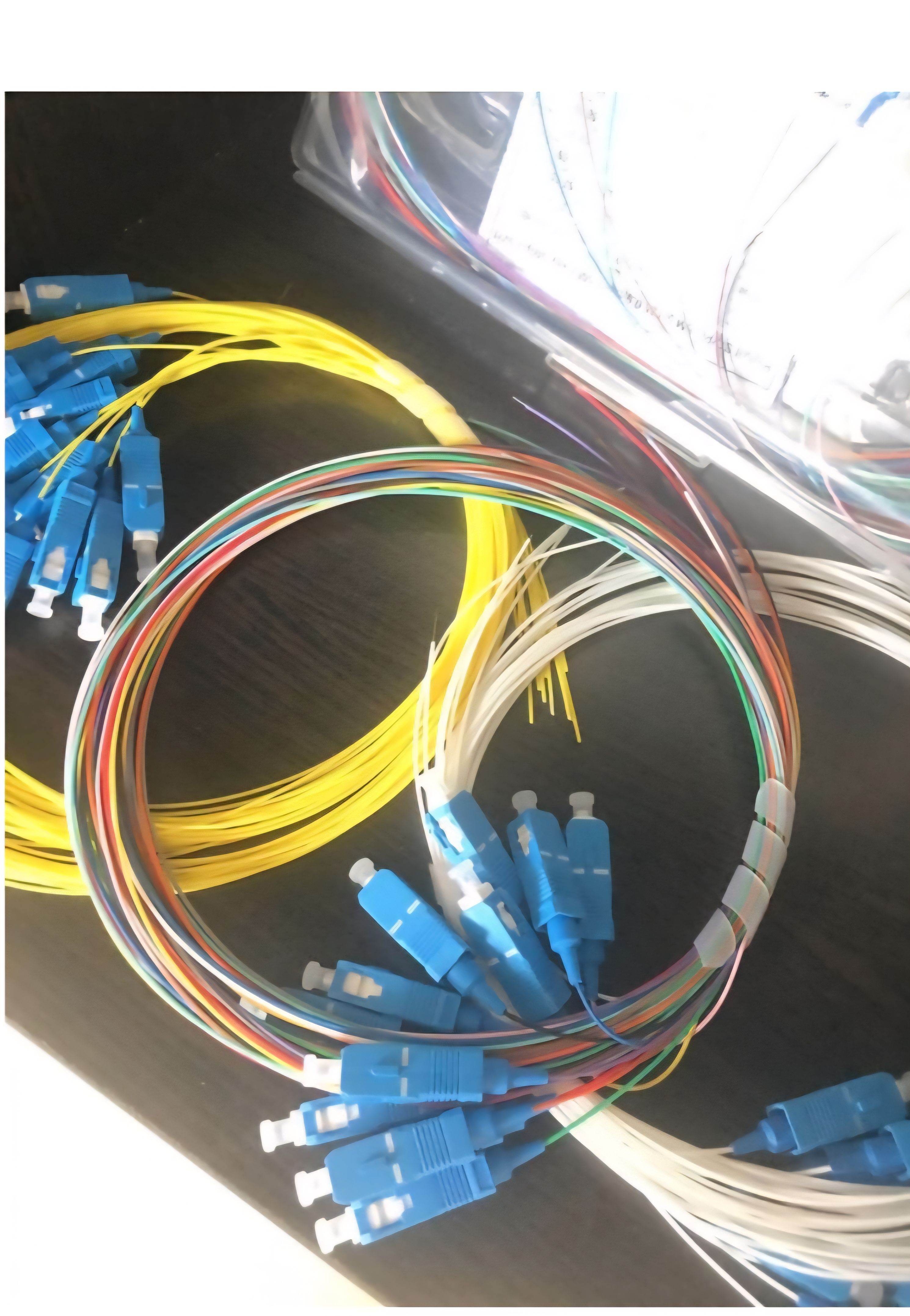 پیگتیل فیبر نوری 12 رنگ SC 0.9mm + خرید