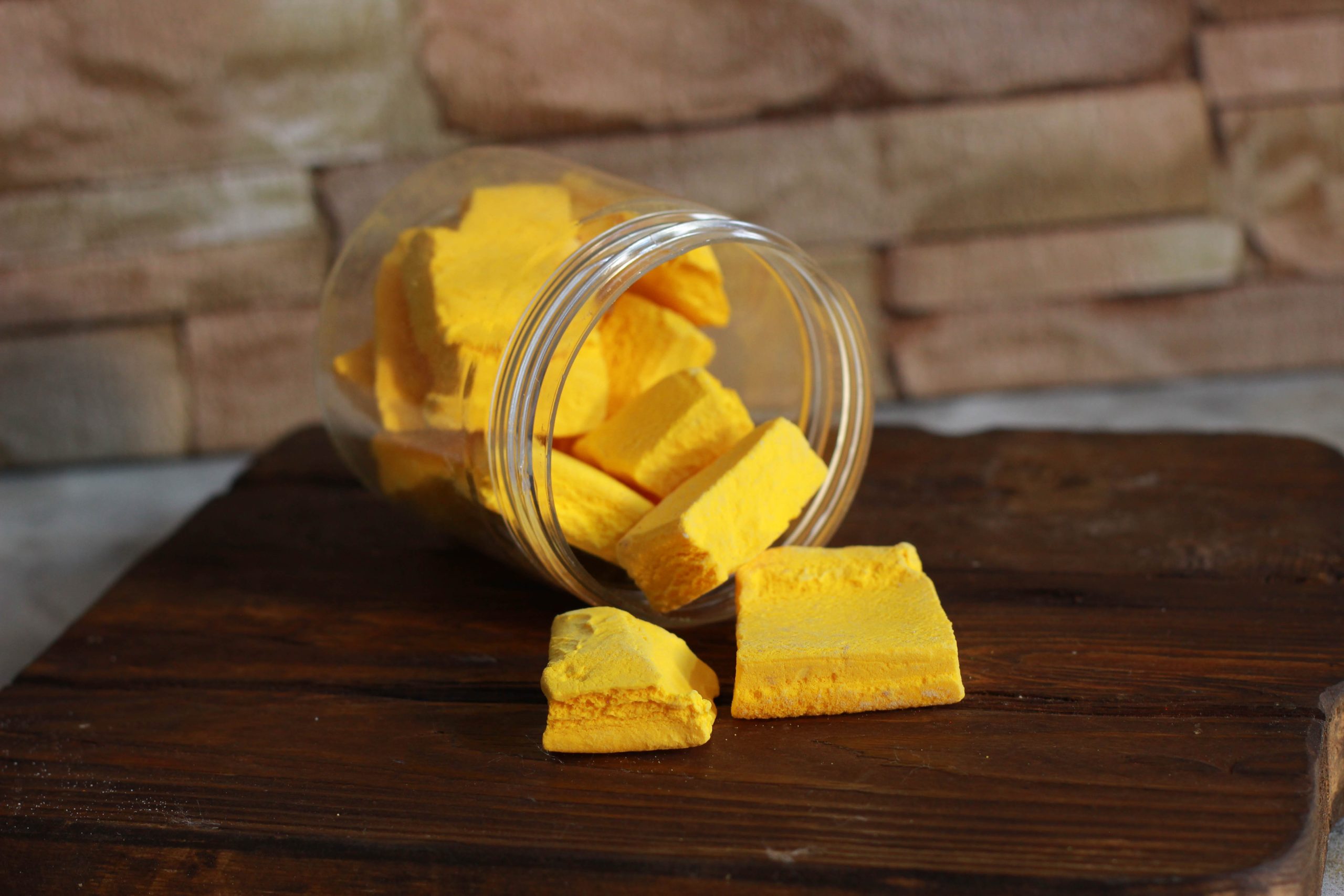 خرید و فروش موز خشک پفکی + قیمت عمده