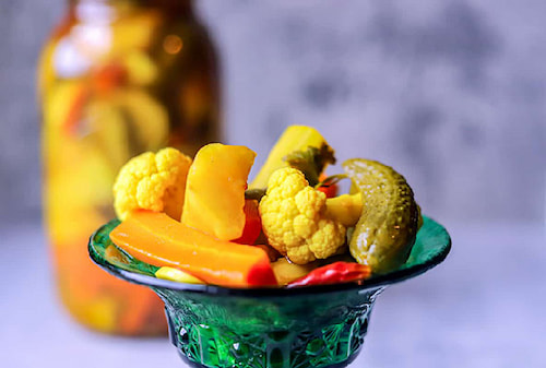 قیمت خرید ترشی مخلوط کامروز عمده به صرفه و ارزان