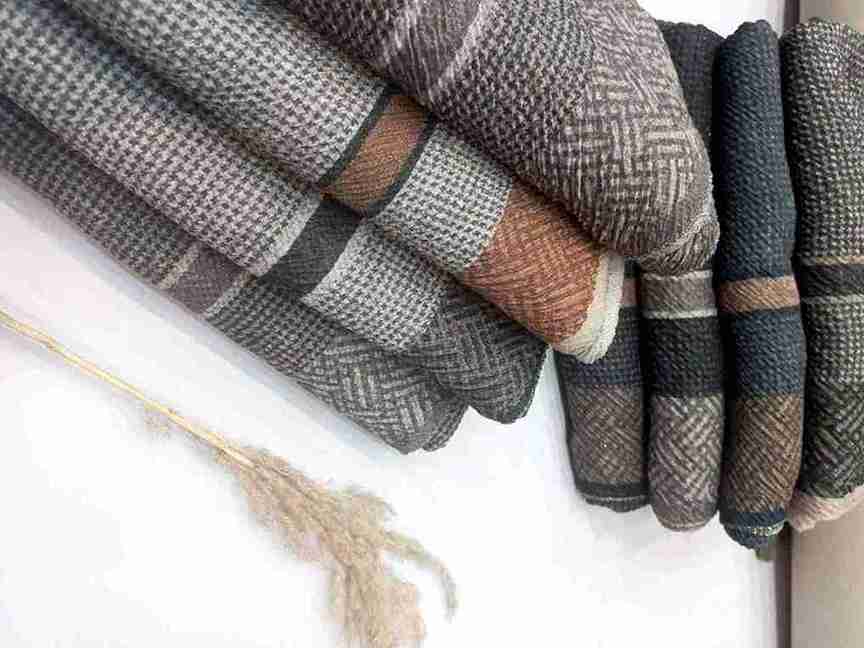 قیمت خرید روسری پاییزه منگوله دار + فروش ویژه