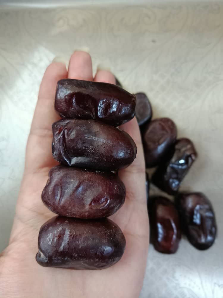 فروش مستقیم خرمای مضافتی رستم آباد بم + فروش بی واسطه
