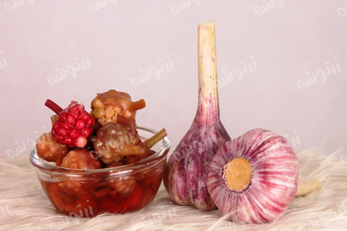 خرید و قیمت ترشی سیر گل و کارامل + فروش عمده