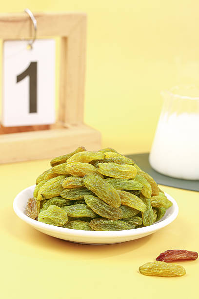 خرید کشمش سبز