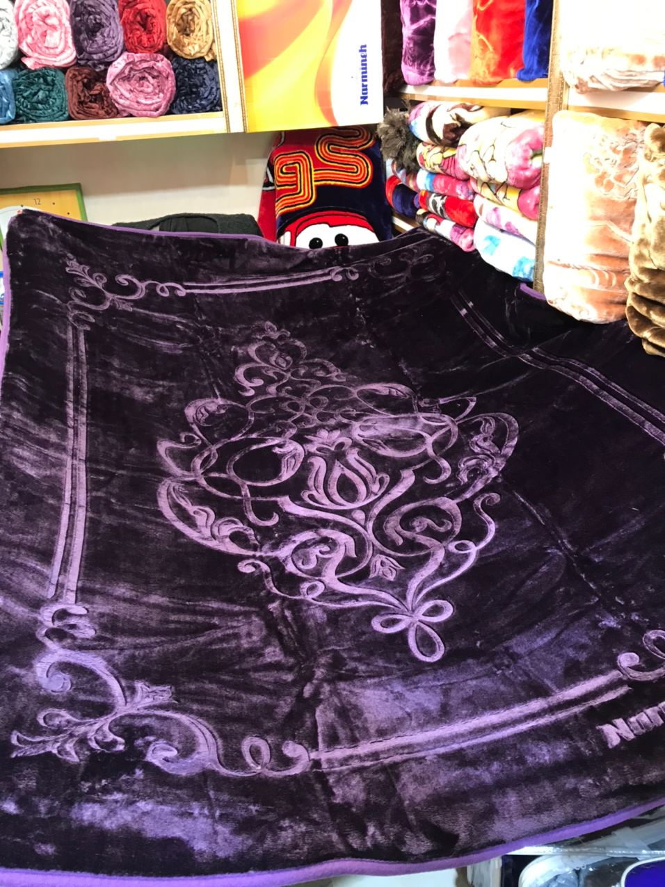 قیمت پتو نرمینه ساده مدل نگین