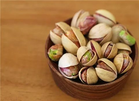 قیمت خرید پسته خنجری با فروش عمده