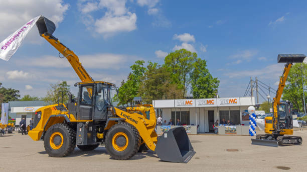 تصویر 3 از قیمت لودر کوماتسو ۱۲۰ با کیفیت ارزان + خرید عمده