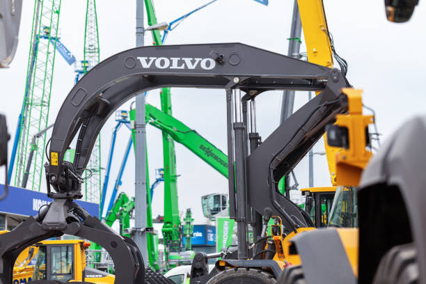 تصویر 1 از خرید لودر ولوو + قیمت فروش استثنایی