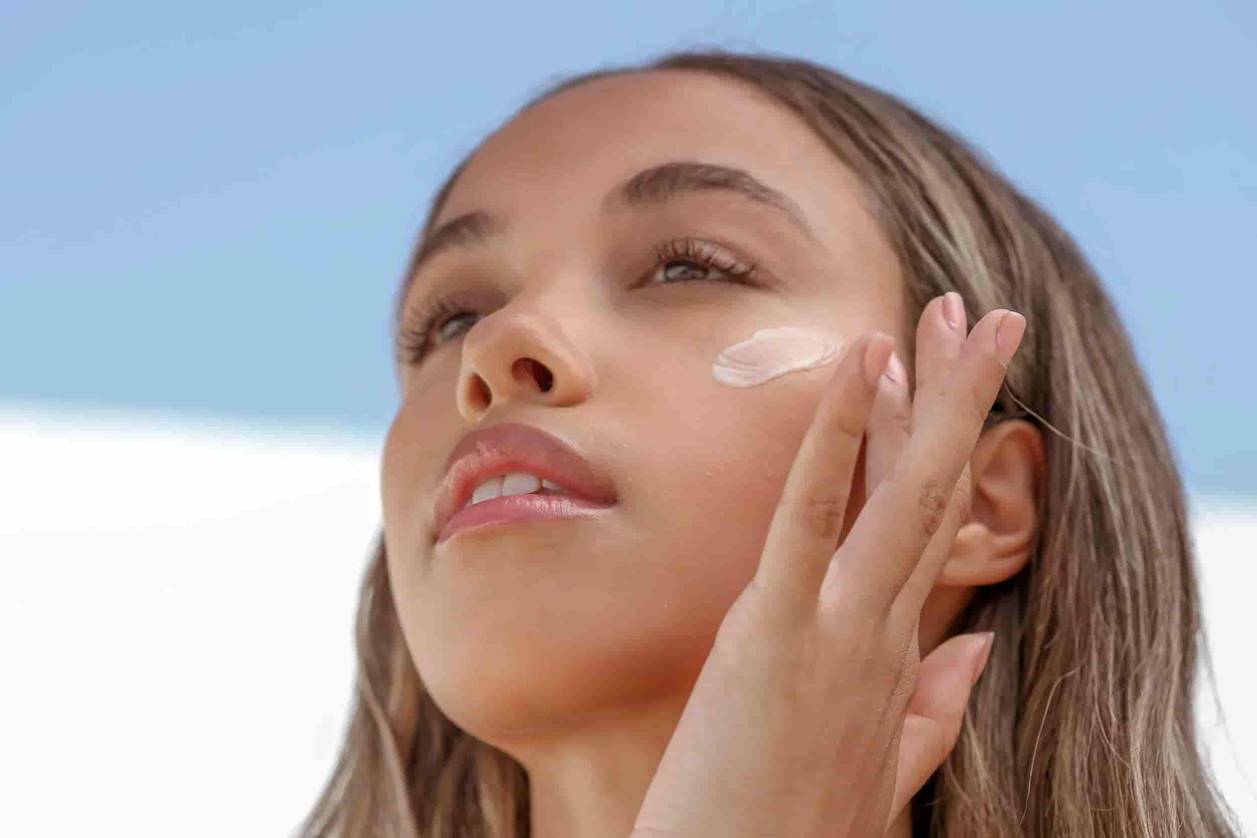 خرید و قیمت وازلین ضد آفتاب نرم کننده + فروش صادراتی