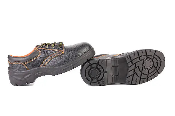 تصویر 1 از خرید کفش ایمنی سبک با زیره ضد سوراخ و قیمت فروش استثنایی