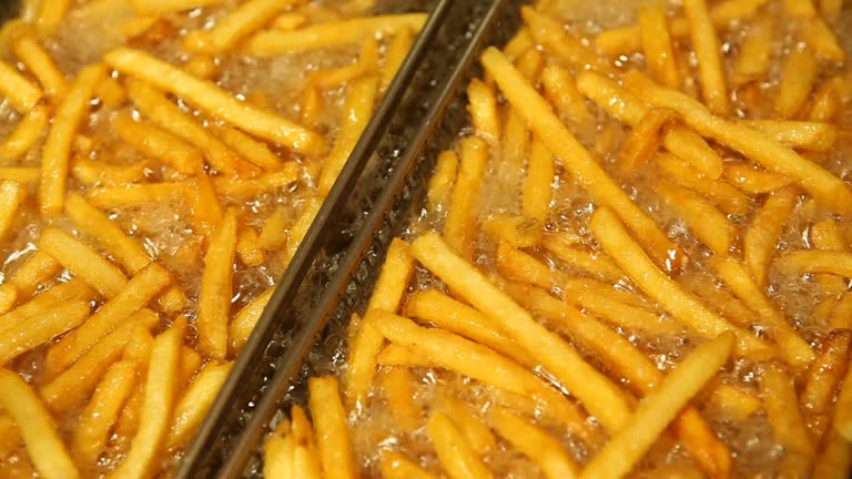 قیمت سیب زمینی فرنچ فرایز کارخانه با کیفیت ارزان + خرید عمده