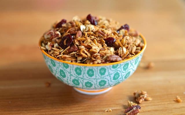 تصویر 2 از قیمت خرید گرانولا جو دو سر و خرما با فروش عمده