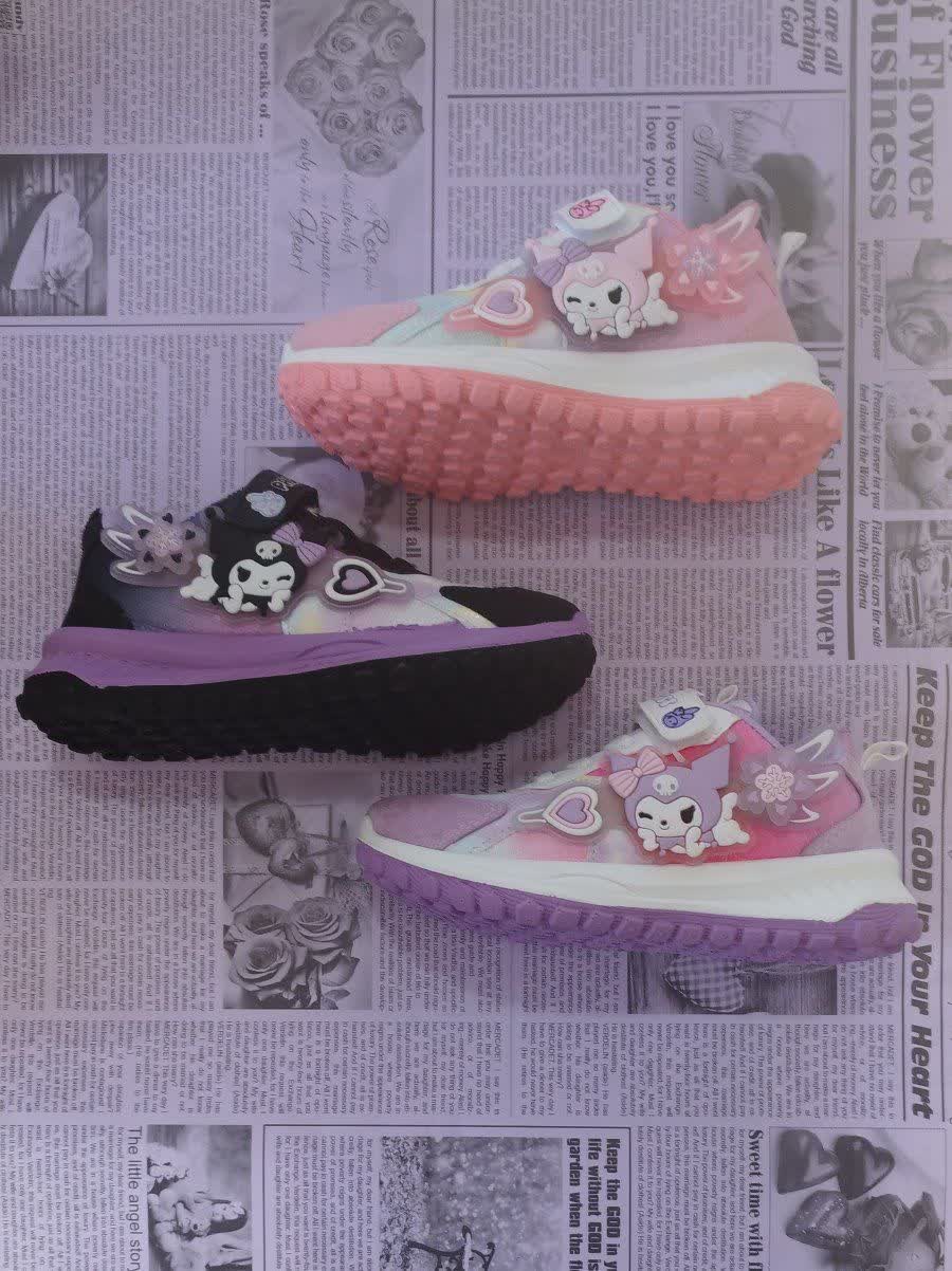 کتانی بچه گانه آویتا بهترین انتخاب