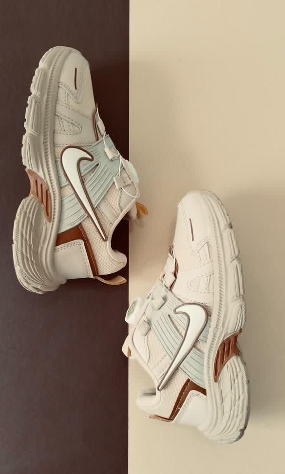 کتانی مدرسه با دوام