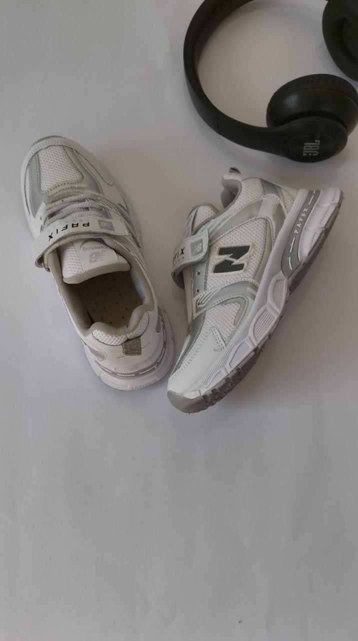 کتانی مدرسه نیوبالانس