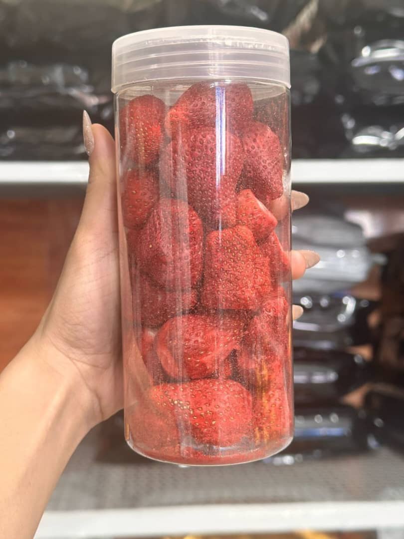 فروش توت فرنگی پفکی استثنایی + قیمت رقابتی