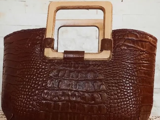 کیف زنانه چرم دستدوز مجلسی