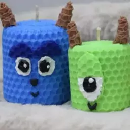 تصویر 4 از قیمت شمع موم عسل طرح سالیوان با کیفیت ارزان + خرید عمده