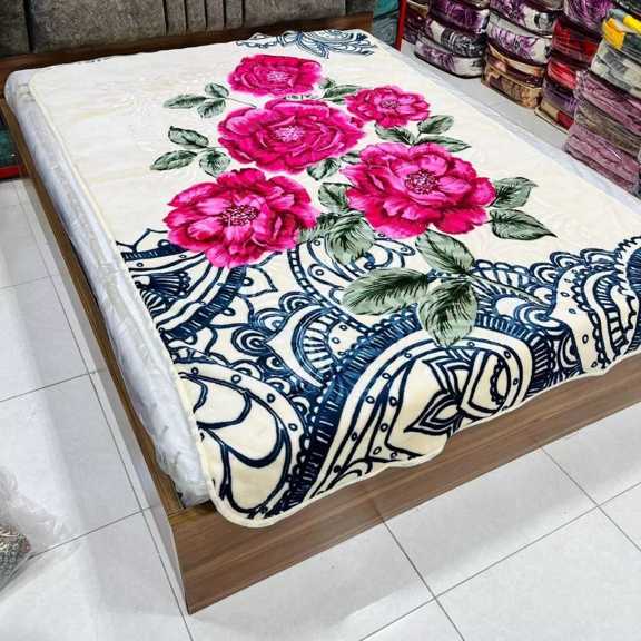 تصویر 4 از قیمت عمده پتو روشا گلدار و الوان + خرید آسان