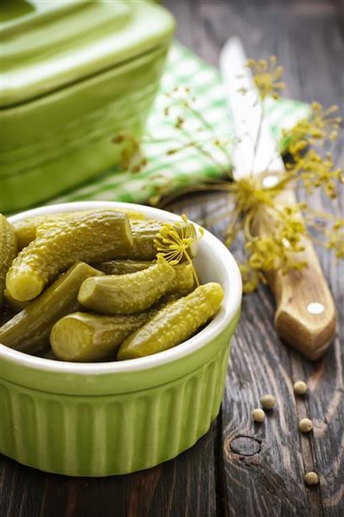 فروش خیارشور کامروز + قیمت خرید کارخانه