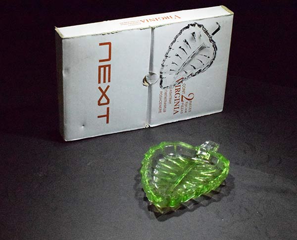 خرید عمده و قیمت زیر سیگاری شیشه ای مدل ویرجینیا کاوه