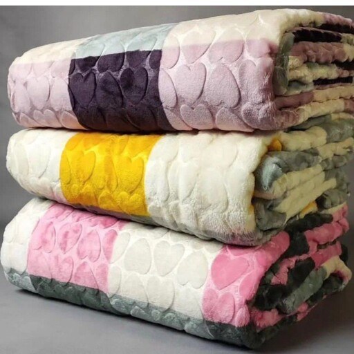 تصویر 3 از خرید و قیمت پتو مسافرتی طرح قلبی + فروش عمده