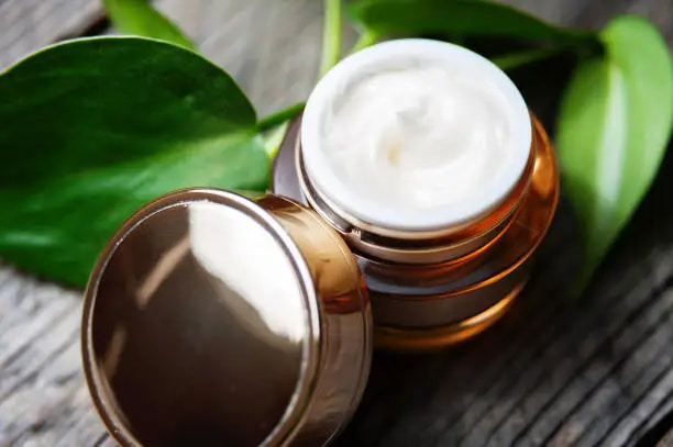 فروش کرم پوست عالی و قیمت خرید باور نکردنی