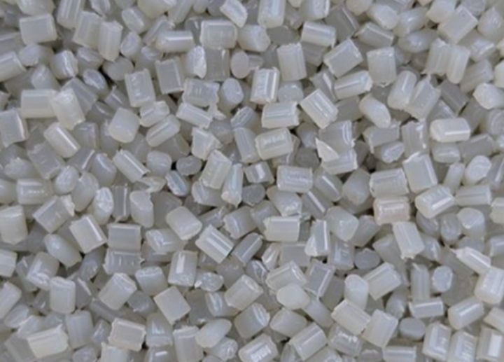 تصویر 1 از خرید بهترین گرانول PVC بی رنگ برای شلنگ در ایران + قیمت فوق العاده