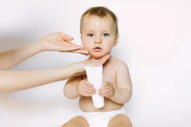 قیمت خرید کرم پوست نوزاد عمده به صرفه و ارزان