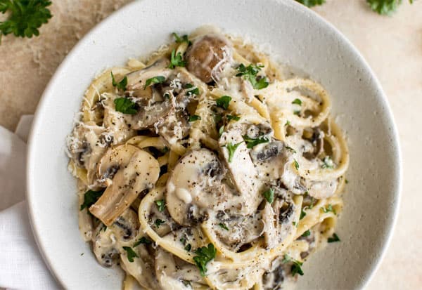 قیمت و خرید نودل نیمه آماده لیوانی با طعم قارچ + فروش ویژه