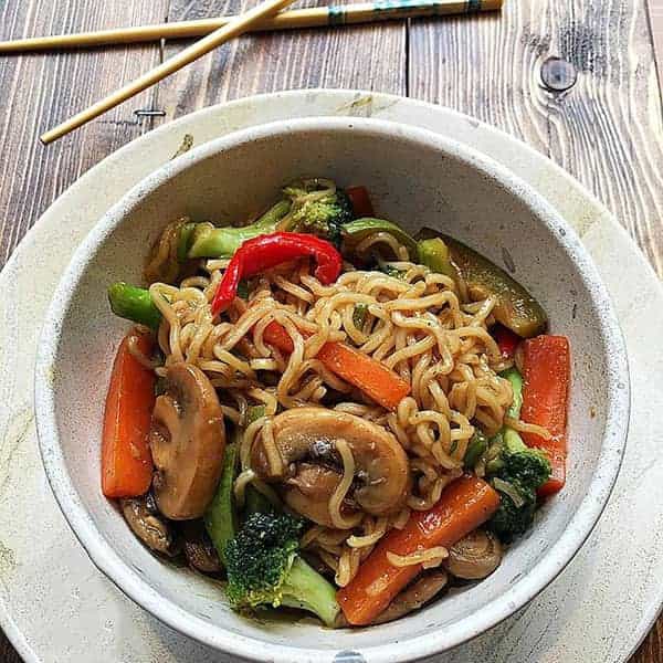 تصویر 4 از خرید و قیمت نودل نیمه آماده لیوانی سبزیجات + قیمت عمده