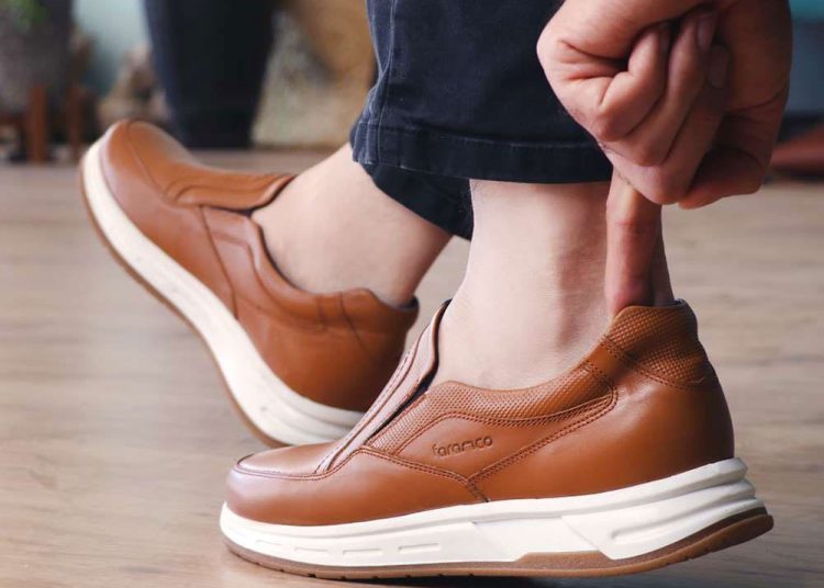 قیمت خرید کفش چرم مردانه گاومیش با فروش عمده