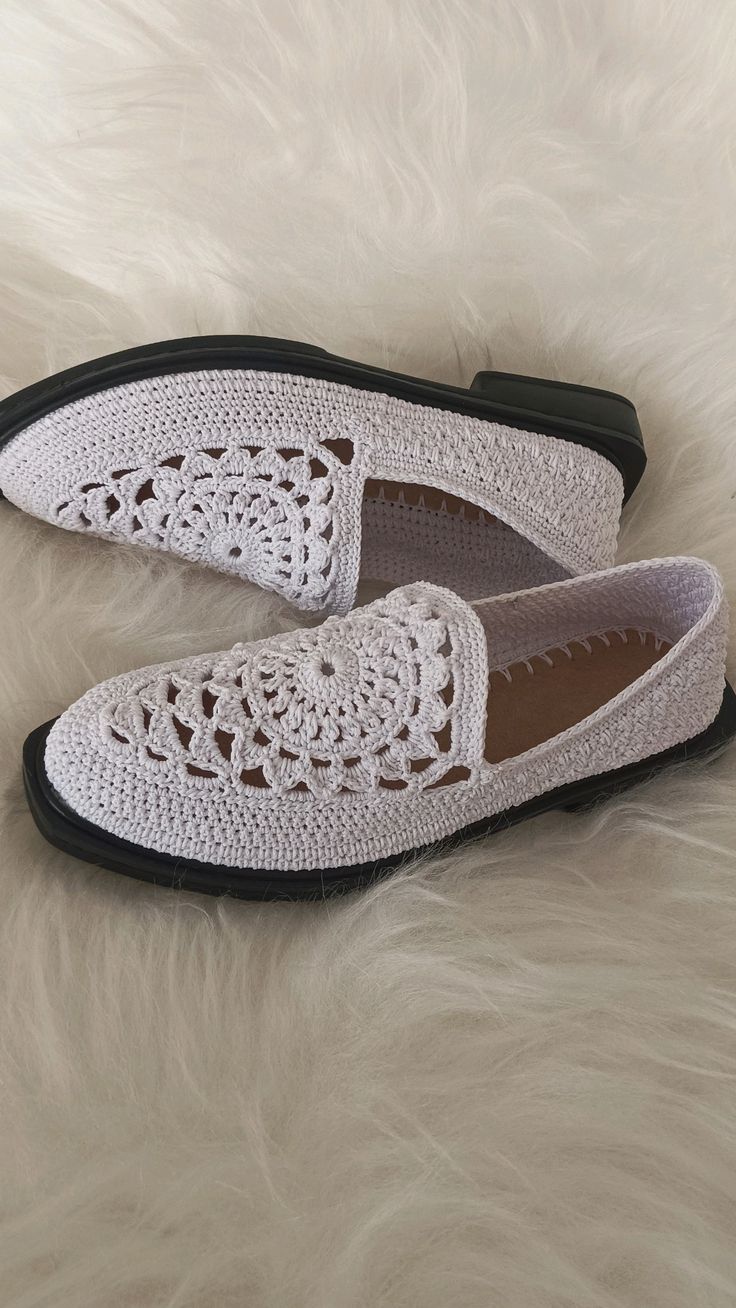 خرید گیو طرح دار سفید + قیمت فروش استثنایی