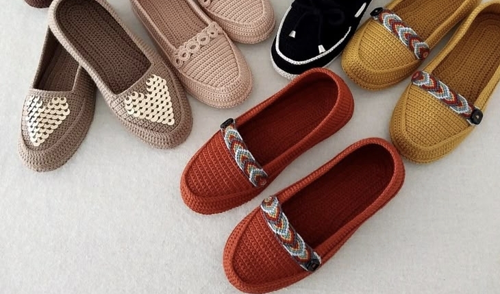 خرید گیوه طرح‌ دار قرمز رنگ + قیمت فروش استثنایی