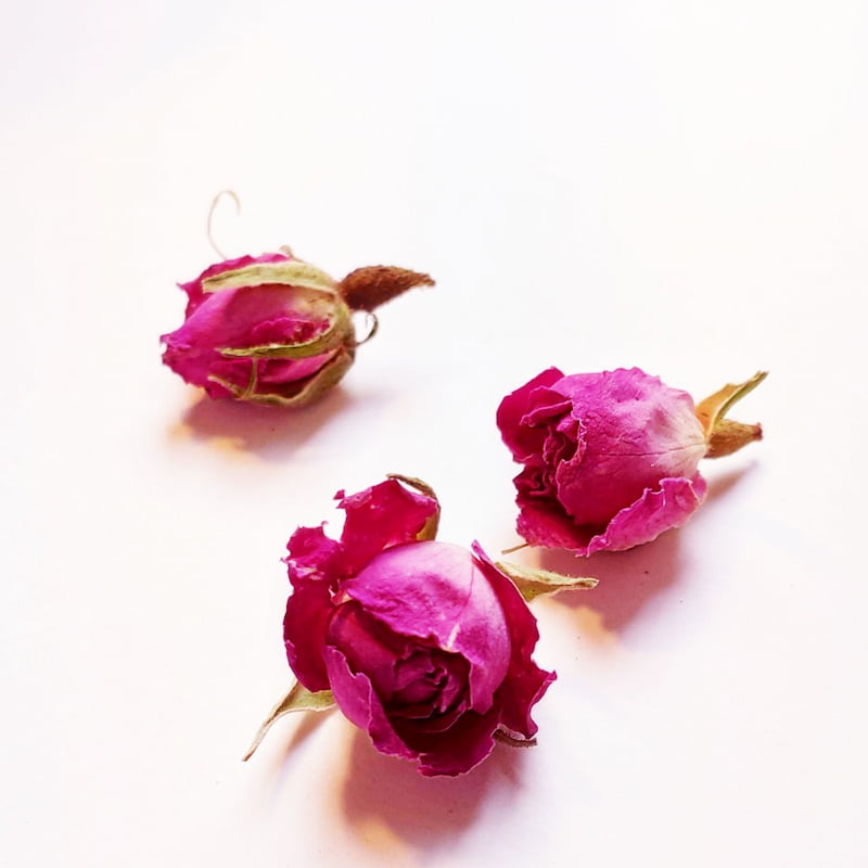 قیمت خرید غنچه گل محمدی خشک شده + فروش ویژه