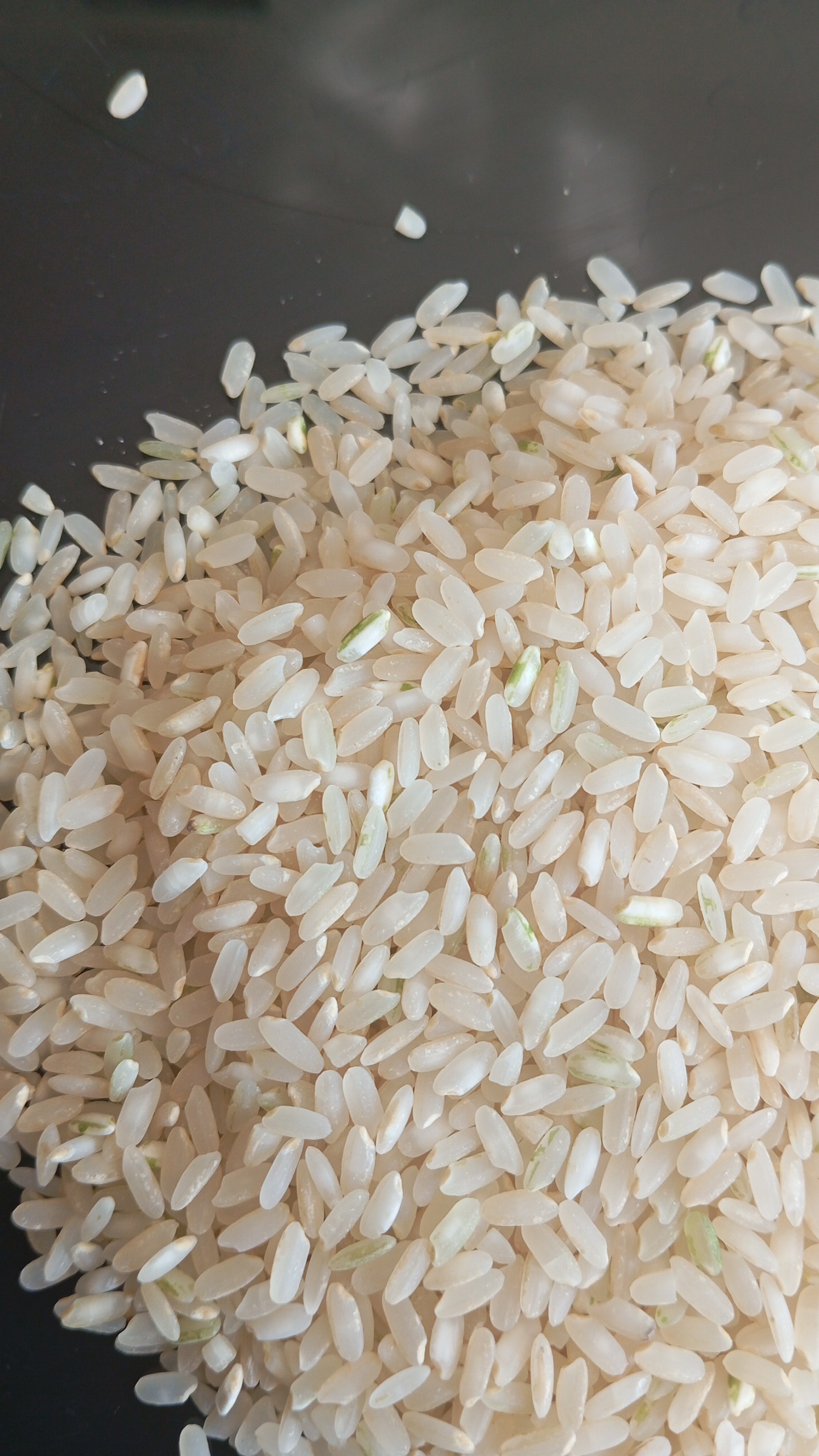 تصویر 2 از فروش برنج عنبر بو عطری خوش پخت