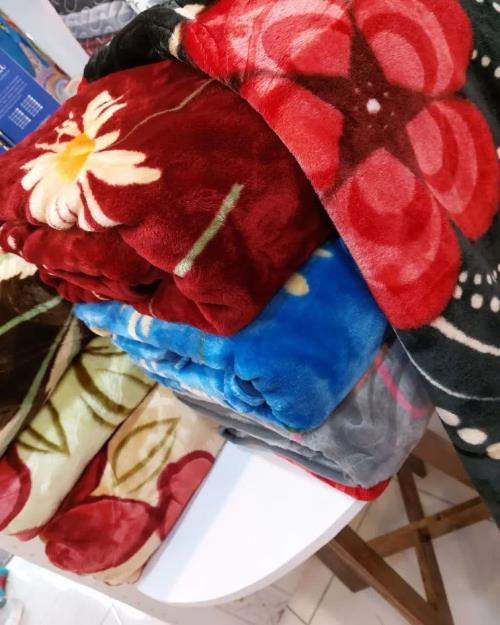 تصویر 1 از خرید پتو نرمین گلدار با بهترین کیفیت بازار