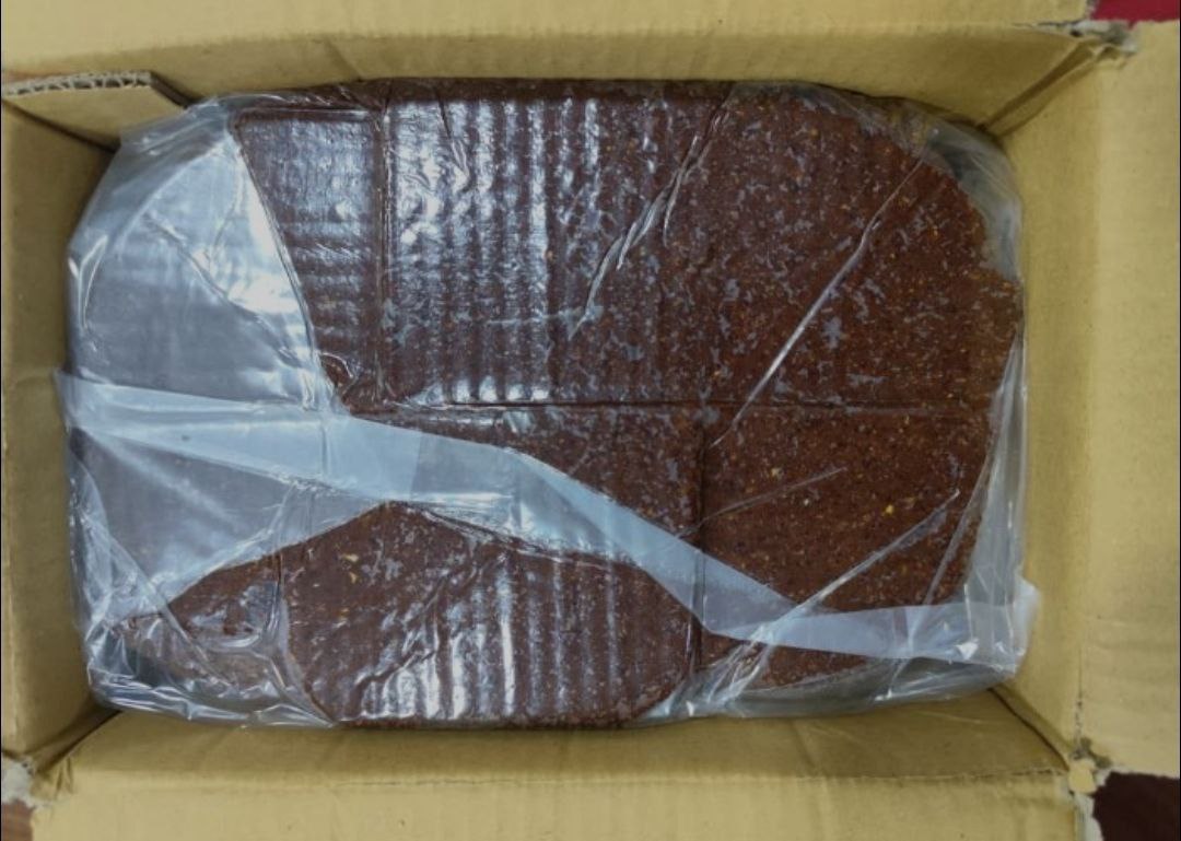 فروش بهترین برندهای خمیر خرما مخصوص بازار داخل و صادراتی